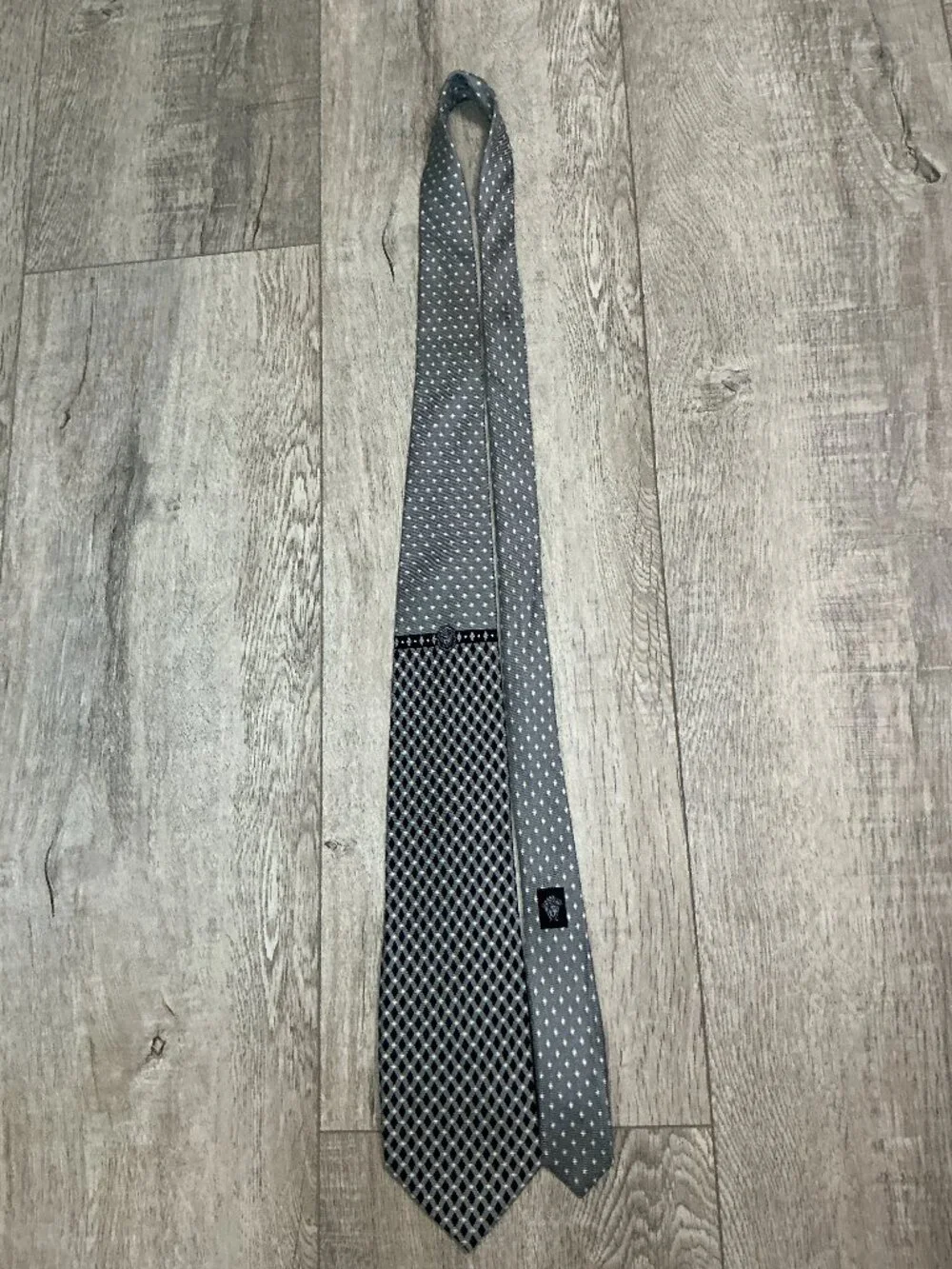 Gianni Versace Gray Black Geometric Silk Tie - Flawed